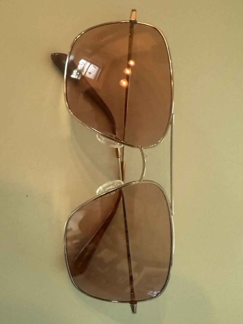 Extremely Rare Oliver Peoples Bartley Sunglasses. Gold With Magenta Photochromic - Picture 2 of 3